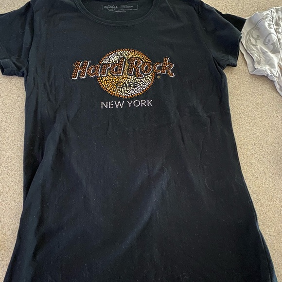 Hard Rock Cafe T-shirt bundle . 5 total T-shirt’s - Picture 4 of 8